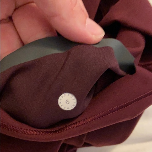 Lulu Lemon Leggings - Picture 3 of 3